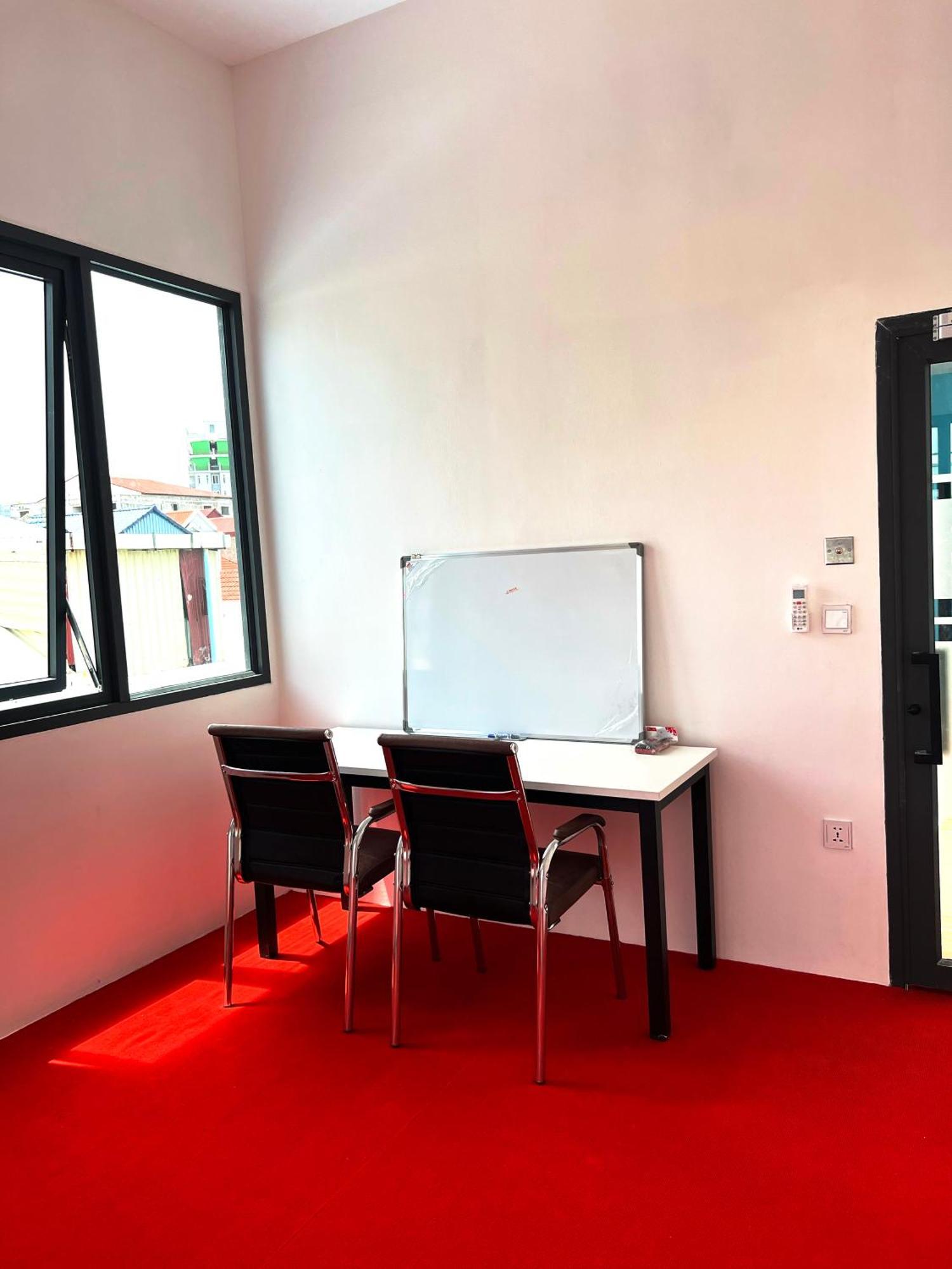 Tva Homestay - Tva Sleepbox - Tva Working Space 프놈펜 외부 사진